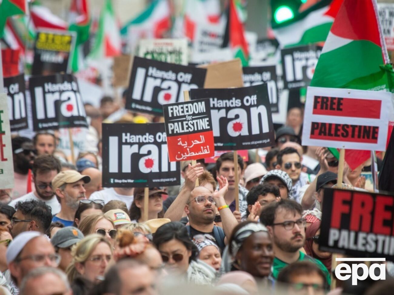 Марш відбувся на тлі розмірковування США щодо ймовірного приєднання до Ізраїлю для ударів по Ірану