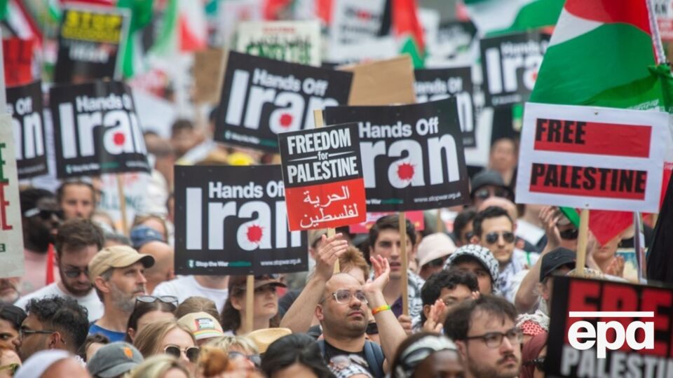 Марш состоялся на фоне размышления США о вероятном присоединении к Израилю для ударов по Ирану