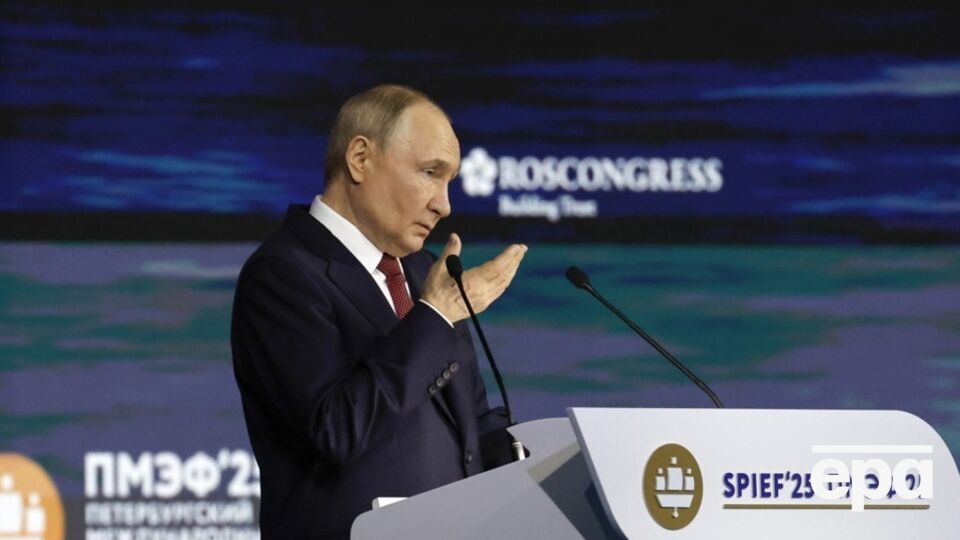 Путін згадав про "брудну бомбу" під час виступу на пленарному засіданні ПМЕФ 20 червня