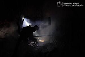 Также в результате обстрела возник пожар в одном из домов в Запорожье
