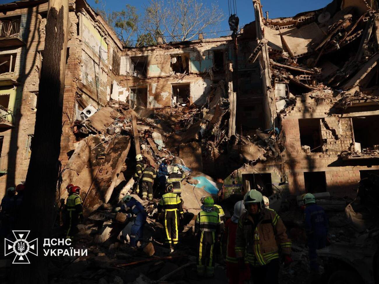 В ГСЧС рассказали о спасенных жителях разрушенного дома