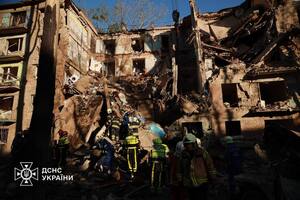 У ДСНС розповіли про врятованих мешканців зруйнованого будинку