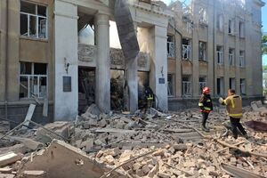 В результате российского удара два человека погибли, еще как минимум 12 – получили ранения