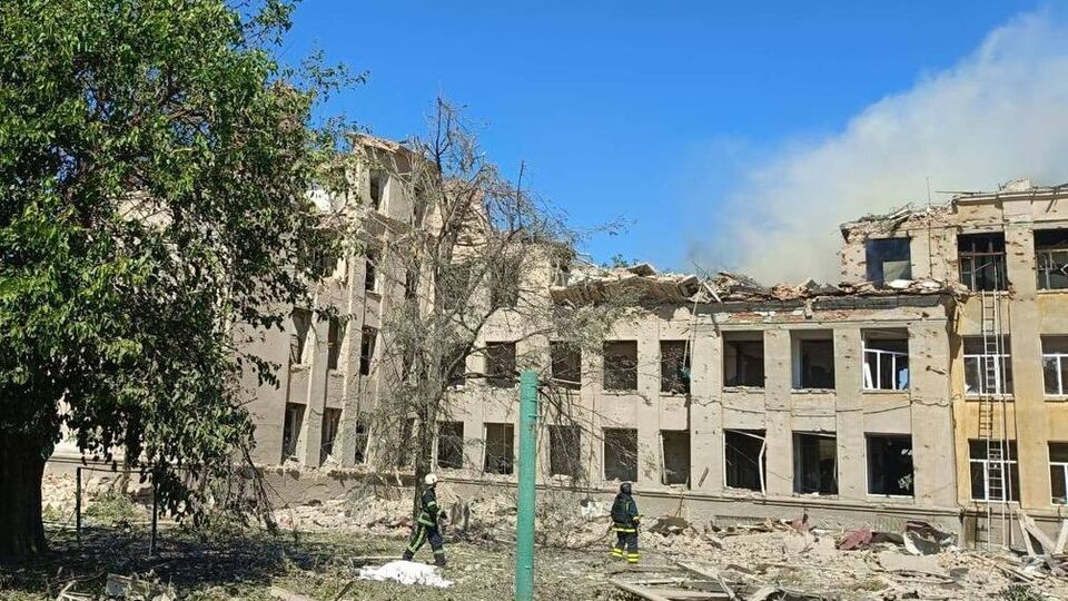 Прокуратура розпочала розслідування за фактом удару по ліцею