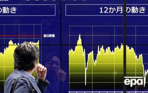 За годину ціна на нафту впала більше ніж на $2 за барель