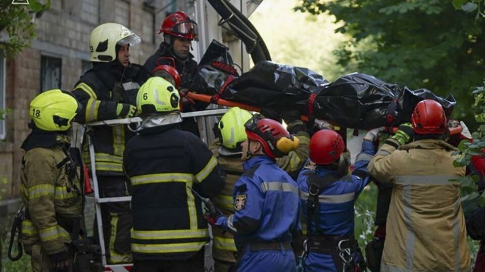 Російська ракета вбила дев'ятьох мирних жителів