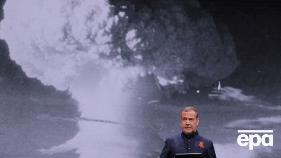 Медведєв засудив удар США по Ірану, заявивши, що він "не досяг своїх цілей"