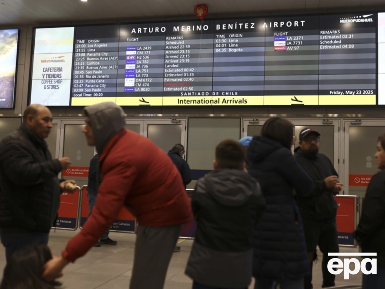 Суд дозволив висилати мігрантів не у країну походження