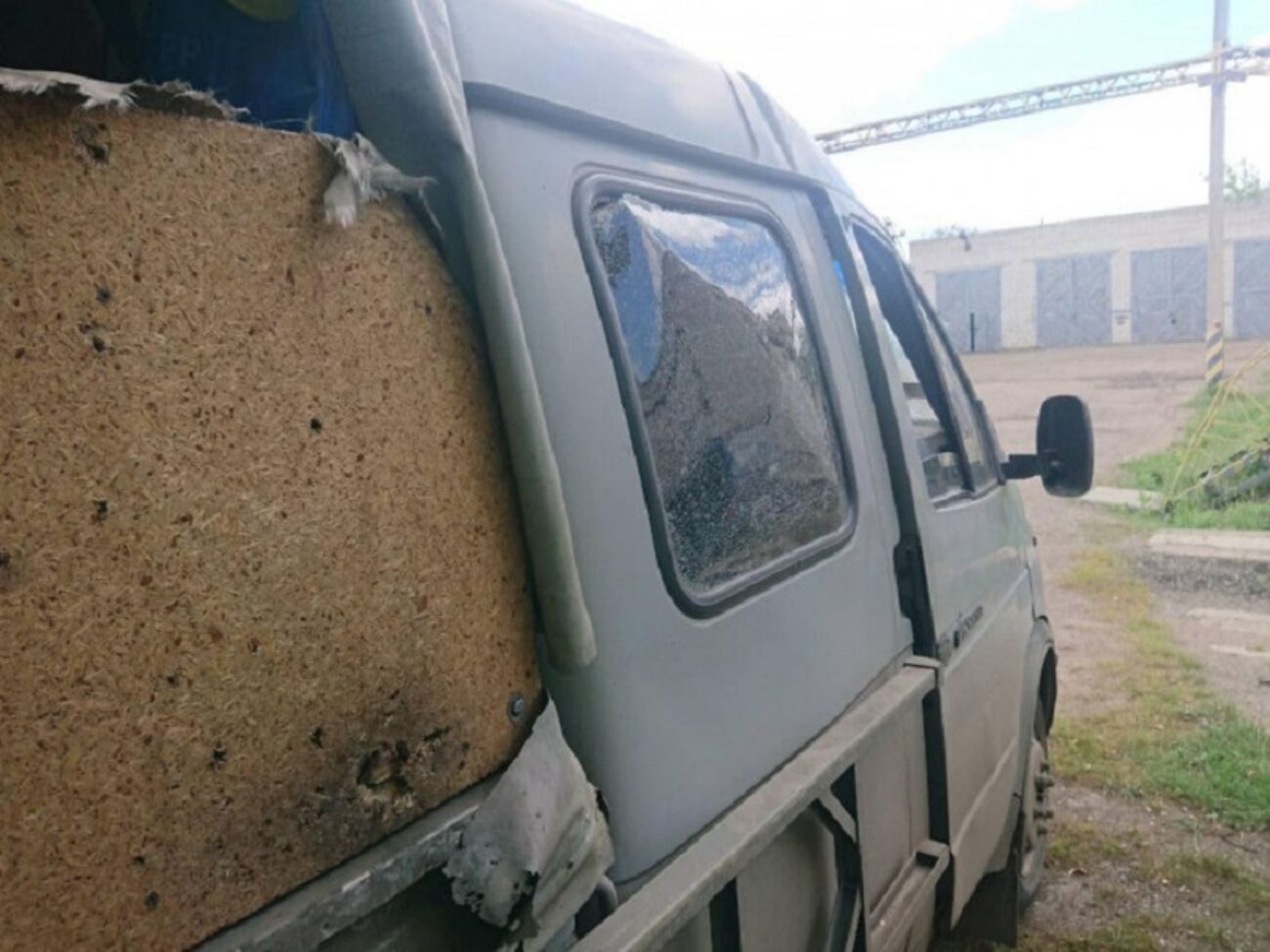 ДТЭК: Специалисты ехали на осмотр линии электропередач, когда рядом произошел прилет FPV-дрона