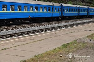 Поезд "Одесса – Запорожье" 24 июня был поврежден взрывной волной во время российской атаки на Днепр