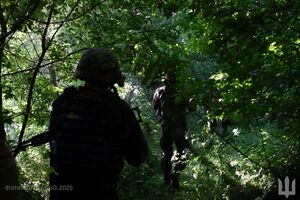 По словам высокопоставленного чиновника, окружение Сум в ближайшее время не является возможным