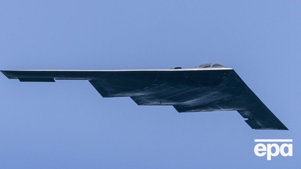 На видео американские В-2 сбрасывают бомбы