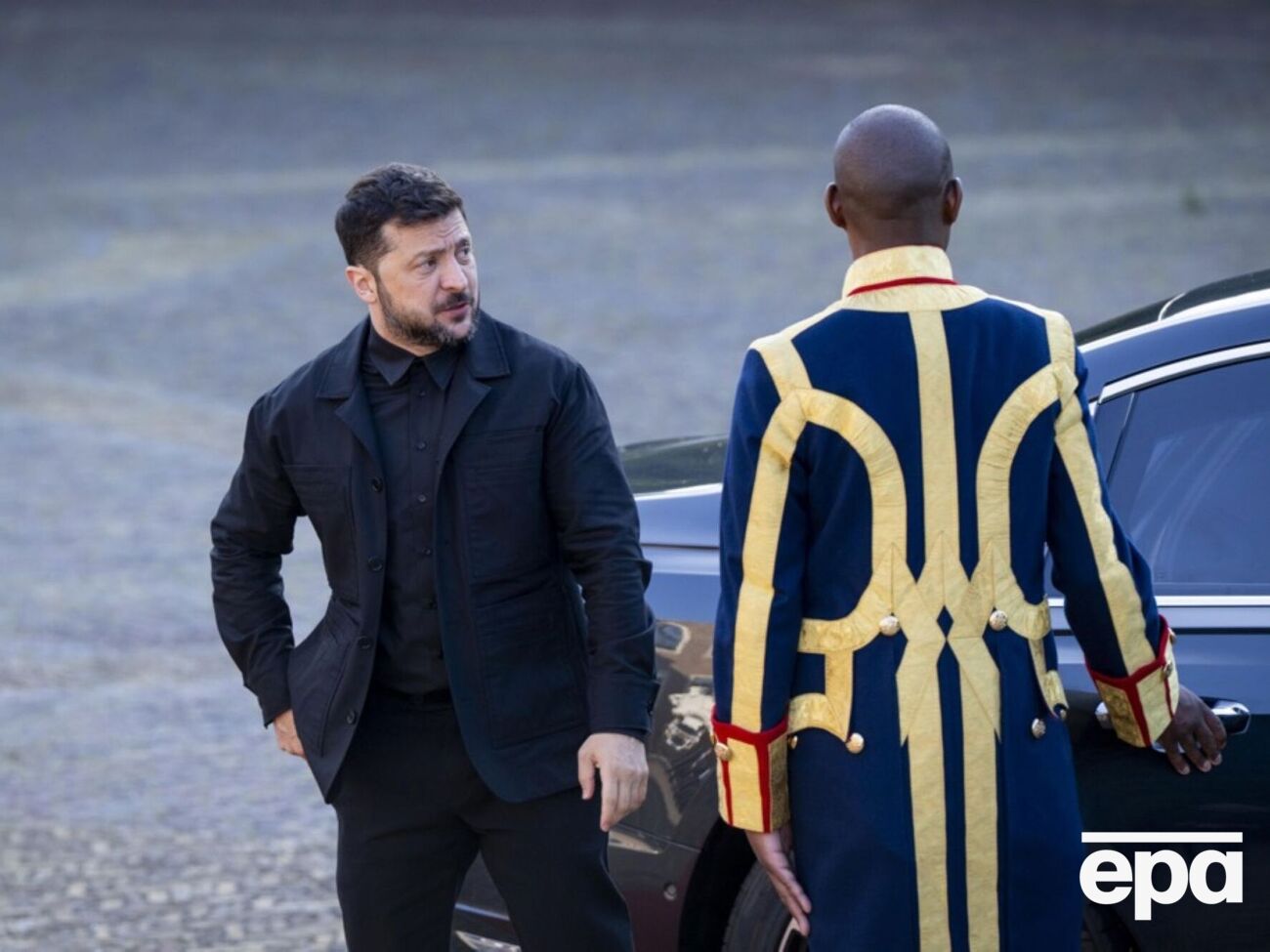 Зеленський після початку повномасштабного вторгнення РФ в Україну відмовився від костюмів