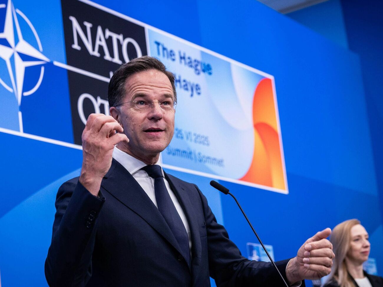 Генсек НАТО заявил журналистам, что остался доволен встречей с Трампом