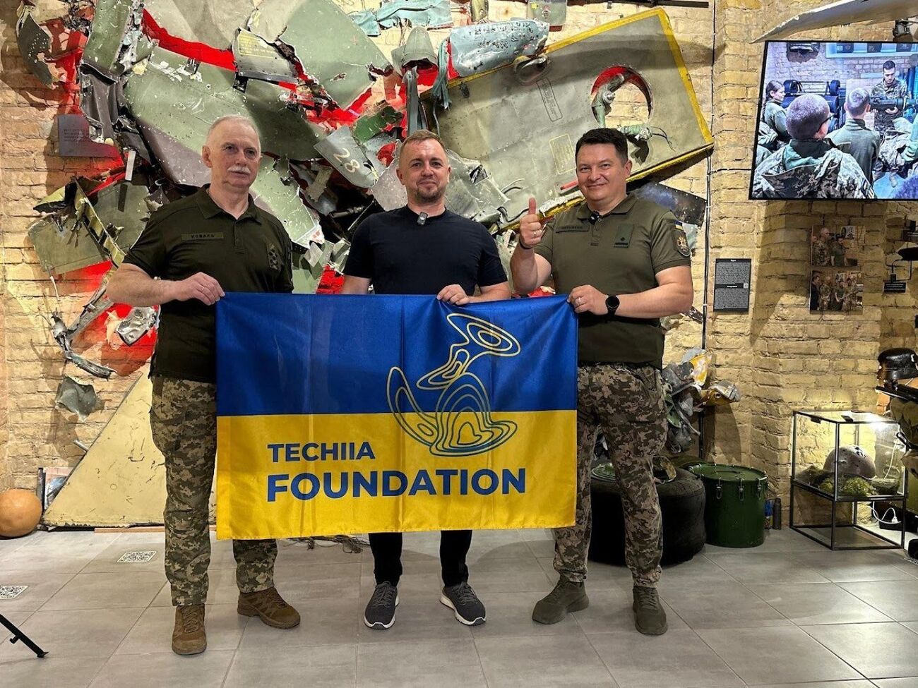 Меценат, співзасновник "Фундації Течія" Олег Крот надає підтримку модернізації Національного університету оборони України