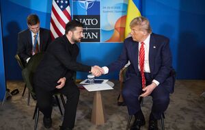 По словам Зеленского, президенты обсудили закупку американских систем ПВО и возможное совместное производство дронов