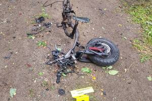 От скутера остались только рама и передняя подвеска