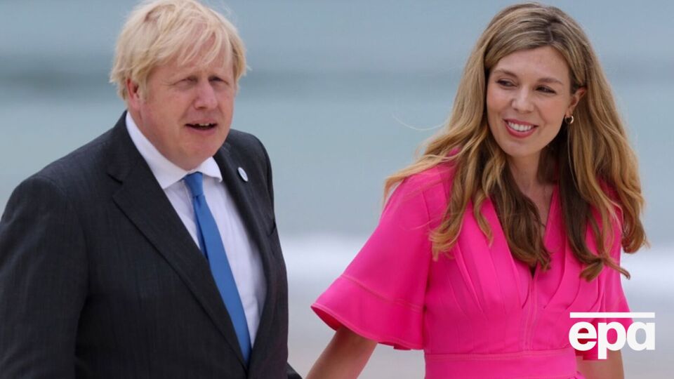 Кэрри – третья жена Джонсона