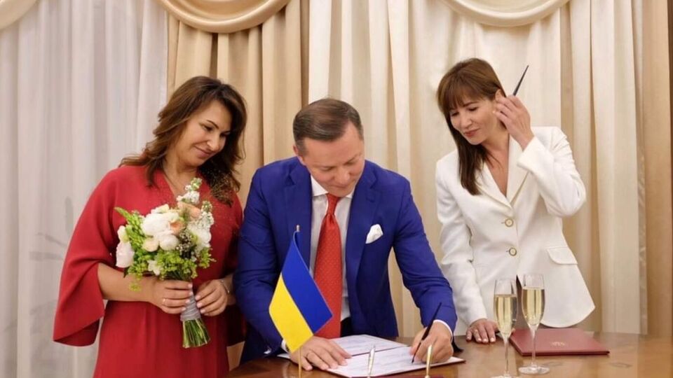 Ляшко и Сайранен зарегистрировали брак 2 июня 2018 года после 20 лет совместной жизни