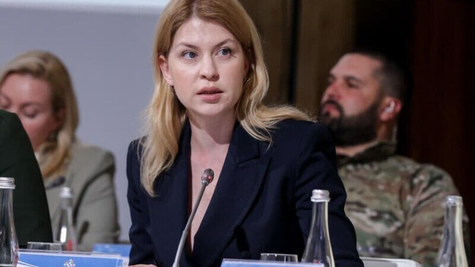 Стефанішина розмістила скріншоти фейкових повідомлень у Тelegram-каналах