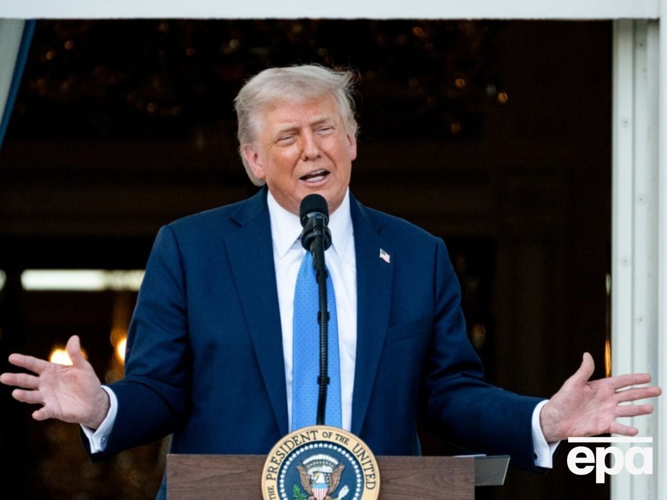 Білий дім назвав Трампа "татком"