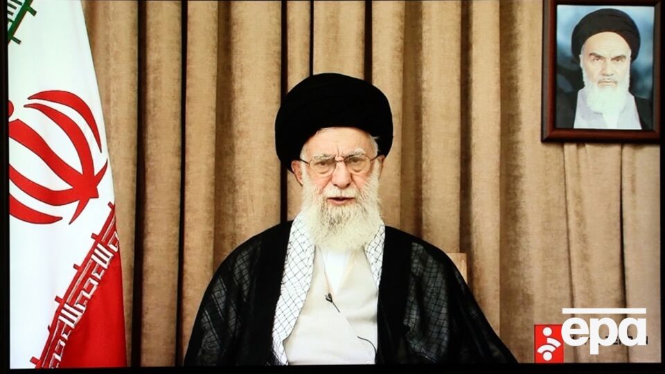 Хаменеї опублікував дописи в соціальній мережі на тлі хвилювання щодо його відсутності на публіці