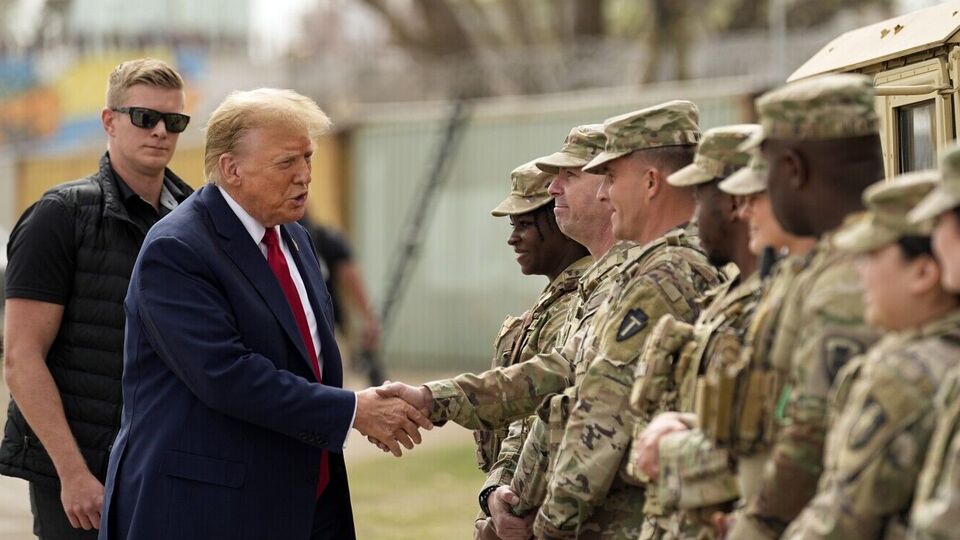 Трамп хоче підвищити зарплати військовим