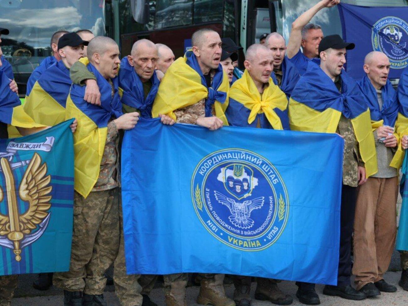 З полону повернулася нова група військових