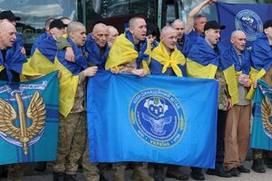 З полону повернулася нова група військових