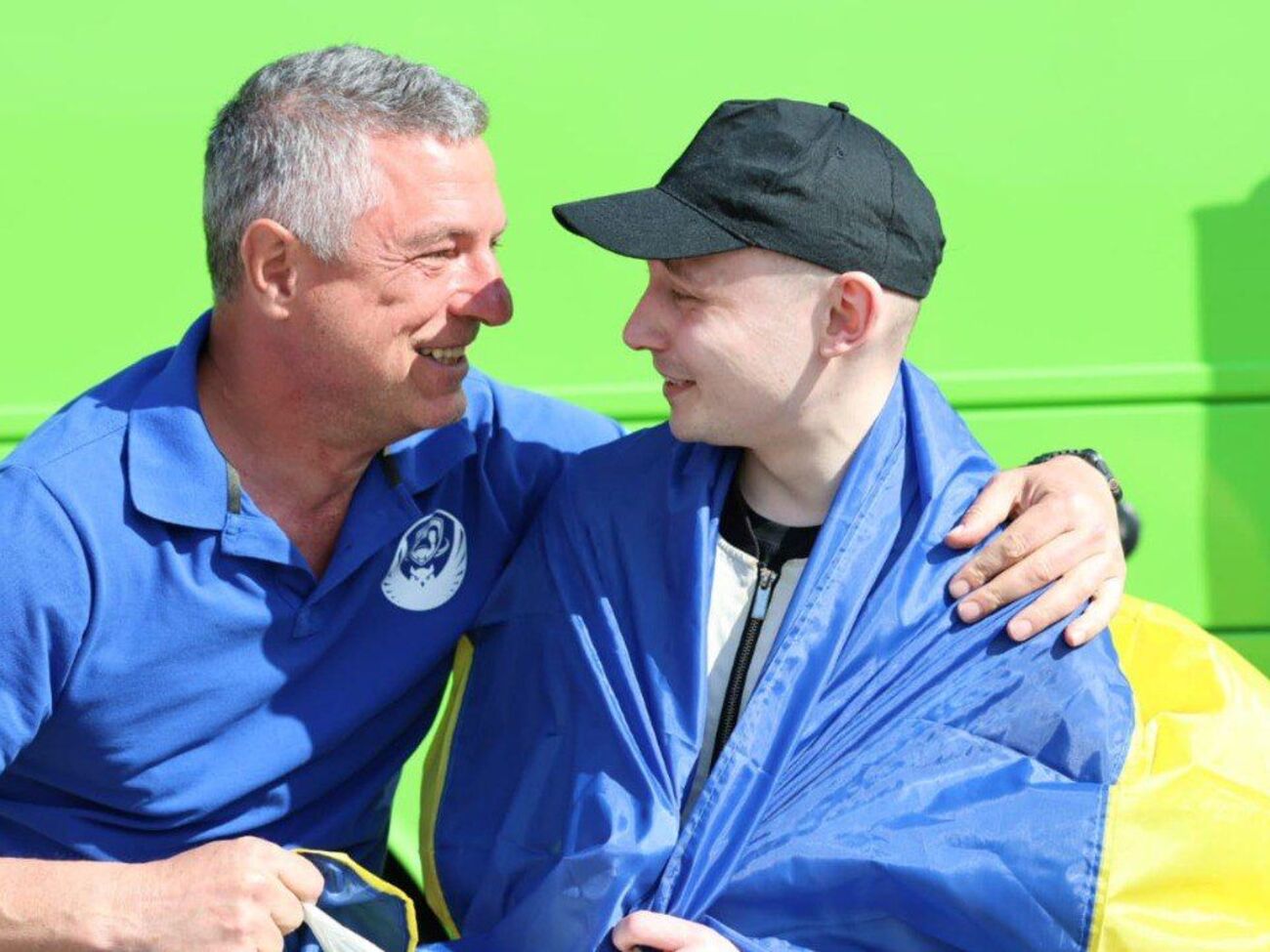 Україські військові повернулися з полону