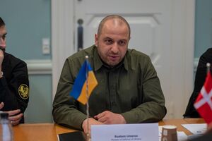Умеров предположил, что обсуждением гуманитарных вопросов РФ стремится избежать санкционного давления