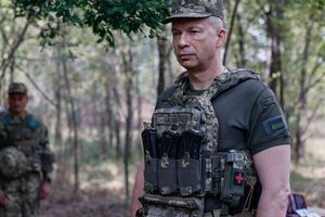 Сирський: Щодня тут відбувається не менш як пів сотні бойових зіткнень