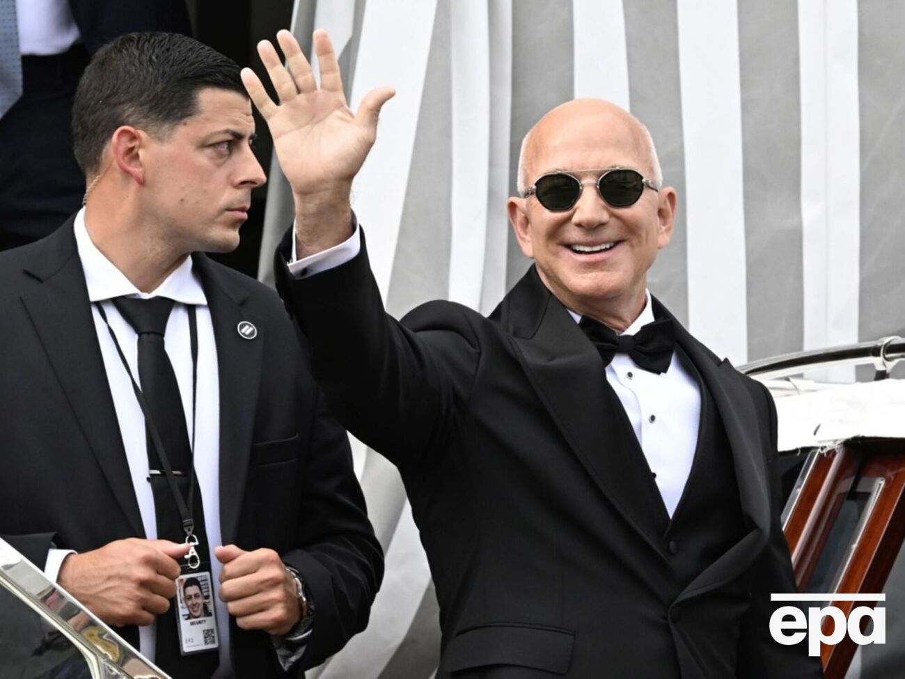 За інформацією ЗМІ, Безос офіційно зареєстрував шлюб із Санчес ще у травні у США