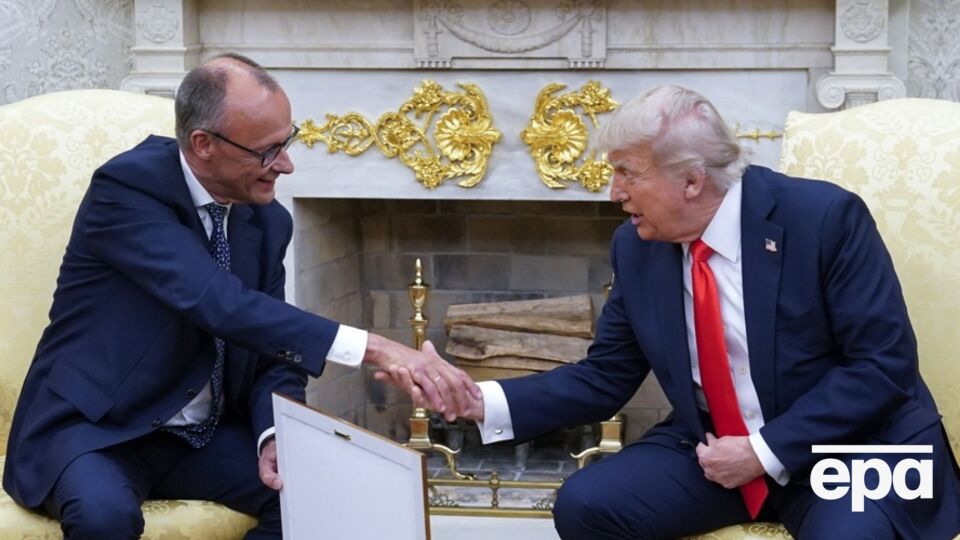 Мерц заявляє, що очільник Білого дому "слухає, ставить запитання, розмірковує", а також "зацікавлений в інших думках і порадах"