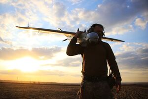 На мировом уровне раздаются призывы к запрету или регулированию автономного оружия, подобно запрету противопехотных мин