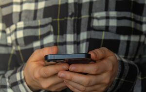 Отмечается, что цель врага – посеять вражду между гражданскими и армией и подорвать доверие к силам обороны Украины