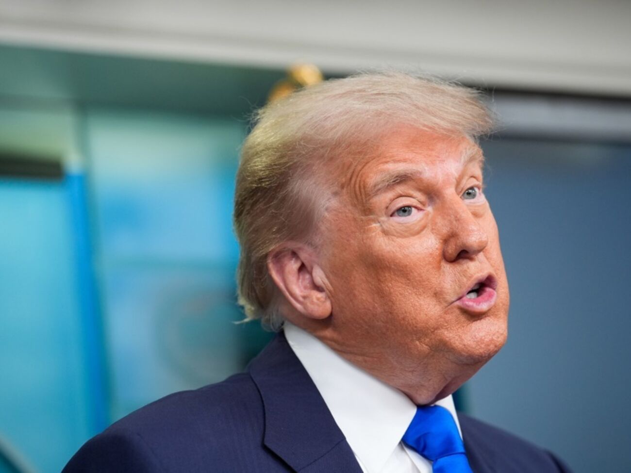 Трамп: То, что делают неконтролируемые прокуроры с Нетаньяху, – это безумие