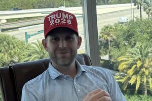 Сын Трампа Эрик ответил на вопрос, планирует ли баллотироваться в президенты США после отца