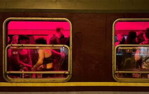 Пасажири влаштували в поїзді імпровізовану вечірку