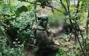 Воїни спецпідрозділу ГУР МО України "Шаманбат" улаштували засідку на російських загарбників, які пересувалися мотоциклами