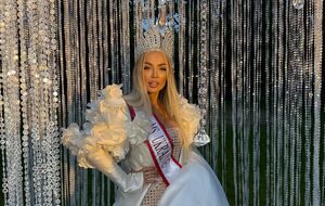 Юліанна Дружиніна з Луцька стала Mrs. Ukraine World International і представлятиме Україну на міжнародному фіналі у США