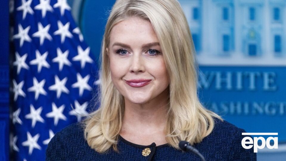 Ливитт заявила, что Трамп не просто так является главнокомандующим и именно он руководит внешней политикой США