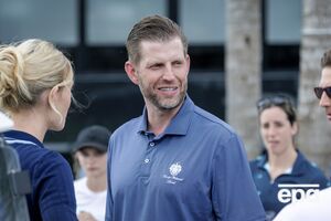 Эрик Трамп не уверен, что хотел бы своим детям "того же опыта"