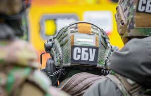 Як пояснили в українській спецслужбі, росіяни користуються тим, що підлітки є найвразливішими до вербування, адже не усвідомлюють наслідків своїх дій