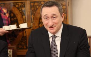 Глава Министерства подозревается в коррупции