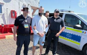 Підозрюваного передали Україні на КПП "Орлівка" в Одеській області