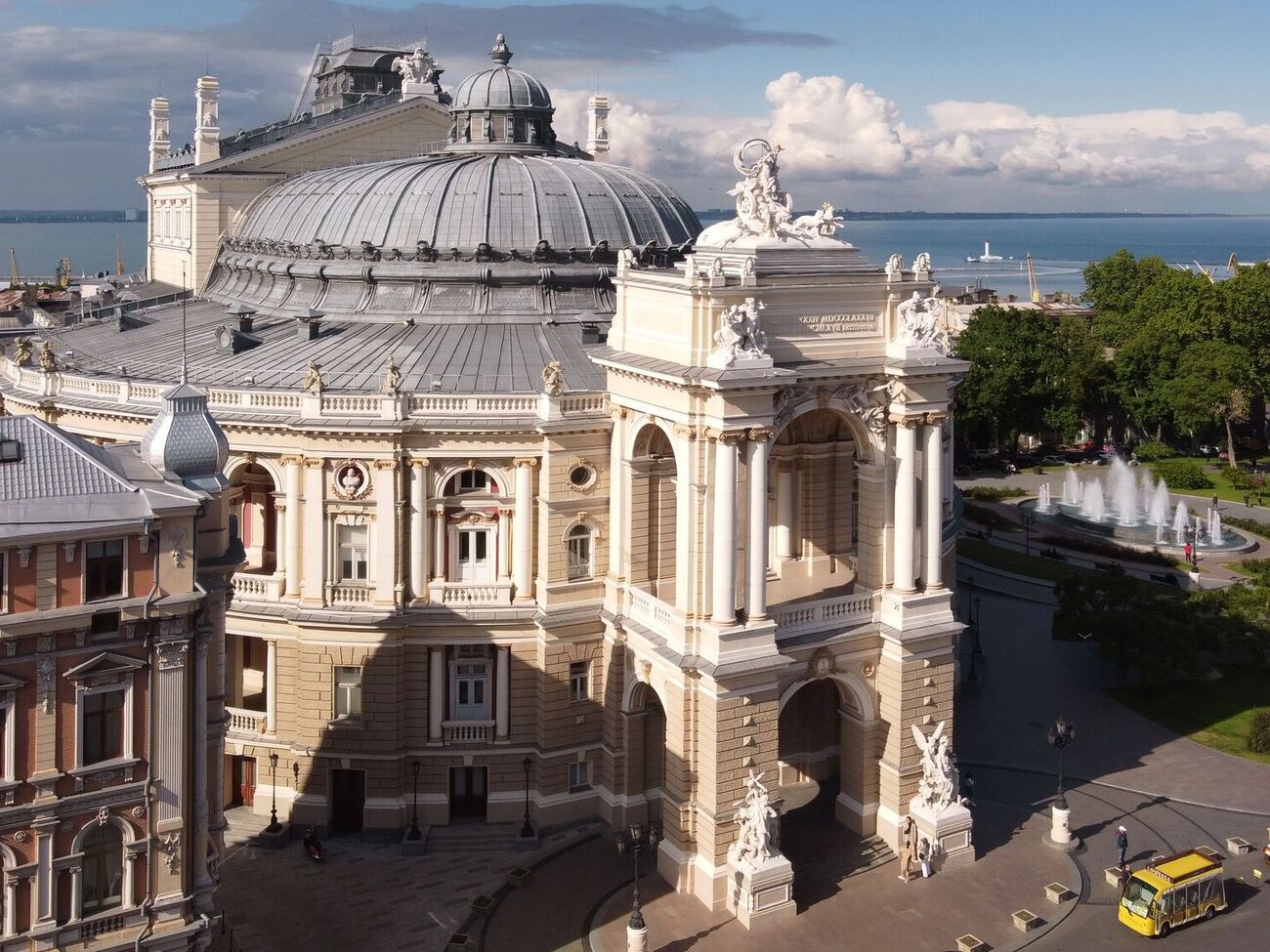 Якщо Україна не зможе втримати Одесу, країна залишиться без свого головного порту