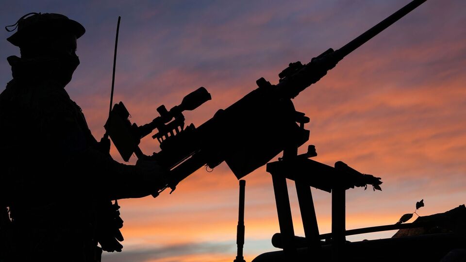 Через висоту польоту дронів мобільні вогневі групи не завжди можуть дістати їх. Також на радарах не завжди можна відзрізнити справжній Shahed від імітатора