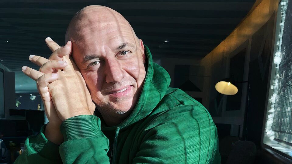 Потап проживает за границей