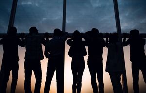 Российским подросткам инкриминируют "реабилитацию нацизма"